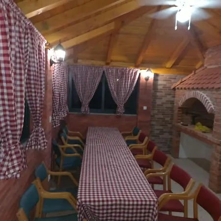 Vikendica Una-baksais *